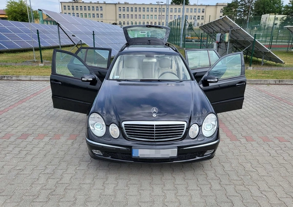 Mercedes-Benz Klasa E cena 29900 przebieg: 296000, rok produkcji 2005 z Kosów Lacki małe 326